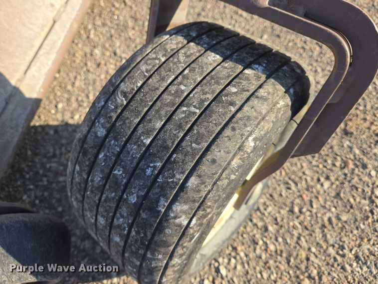 image for item EM8115 2007 Grasshopper 322D ZTR lawn mower