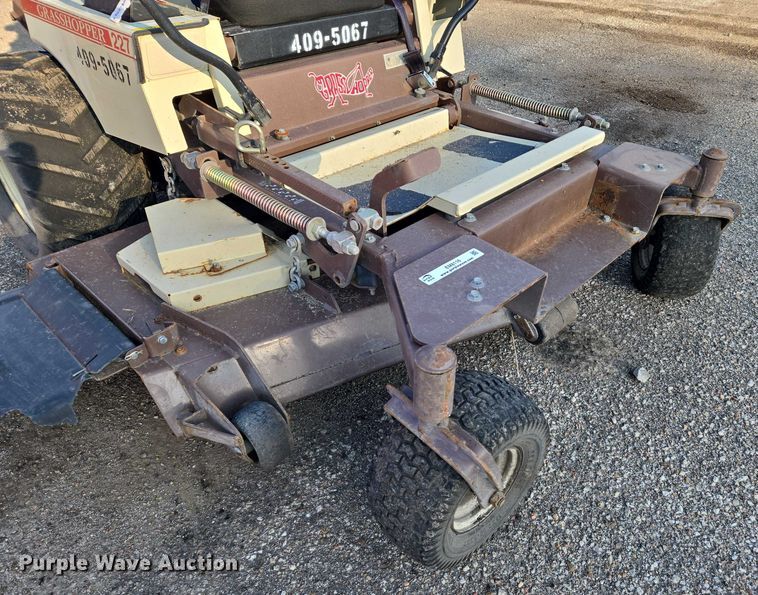 image for item EM8116 2007 Grasshopper 227 ZTR lawn mower