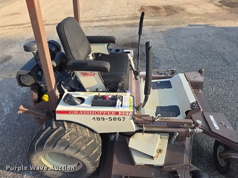 image for item EM8116 2007 Grasshopper 227 ZTR lawn mower