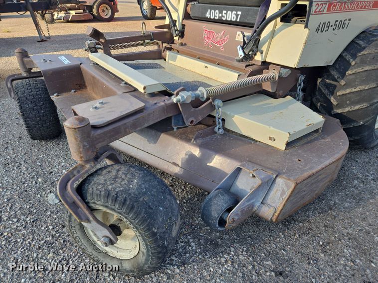 image for item EM8116 2007 Grasshopper 227 ZTR lawn mower