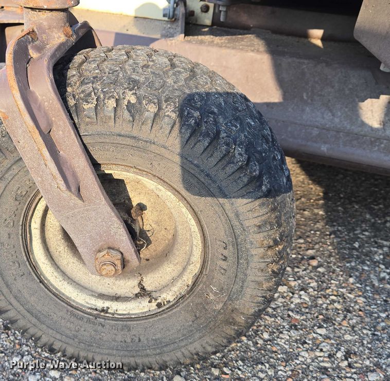 image for item EM8116 2007 Grasshopper 227 ZTR lawn mower