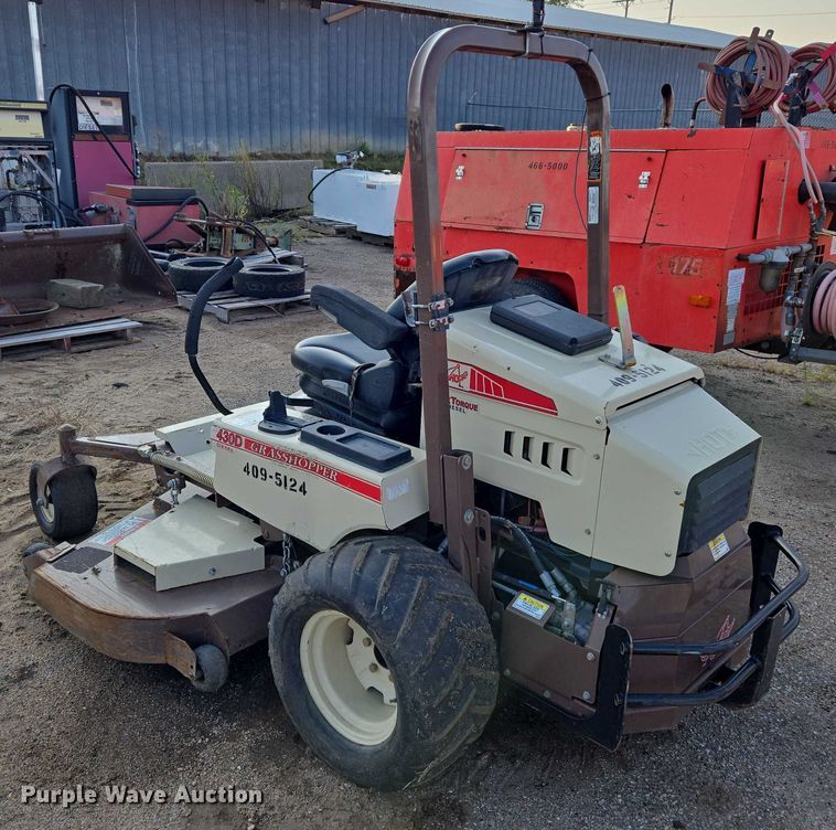 image for item EM8117 2014 Grasshopper 430D ZTR lawn mower