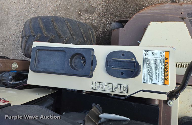 image for item EM8117 2014 Grasshopper 430D ZTR lawn mower