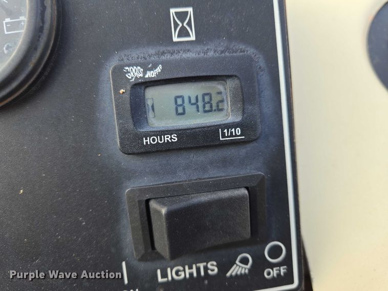 image for item EM8117 2014 Grasshopper 430D ZTR lawn mower