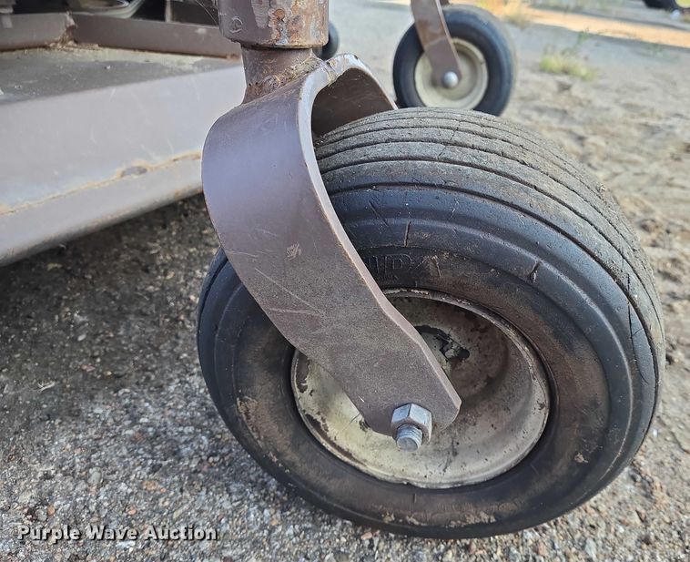 image for item EM8117 2014 Grasshopper 430D ZTR lawn mower