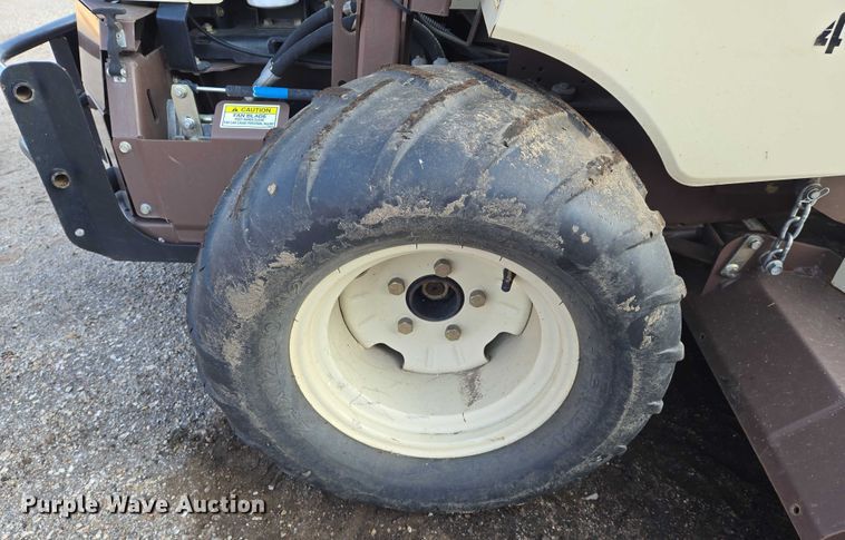 image for item EM8117 2014 Grasshopper 430D ZTR lawn mower