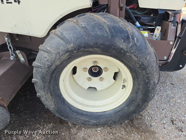 image for item EM8117 2014 Grasshopper 430D ZTR lawn mower