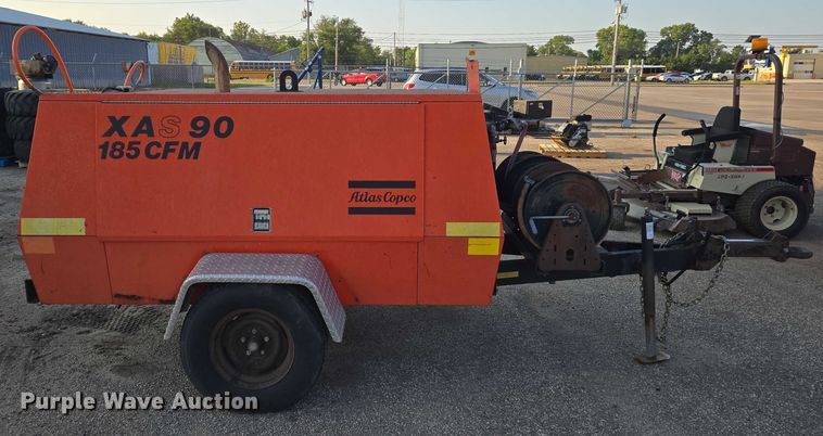 image for item EM8119 1999 Atlas Corp XAS90 air compressor