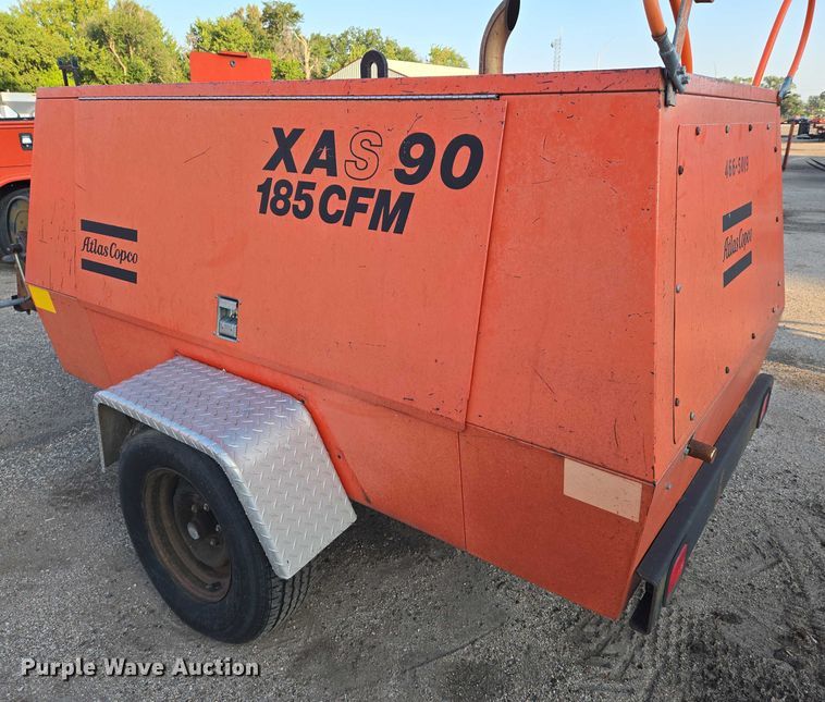 image for item EM8119 1999 Atlas Corp XAS90 air compressor