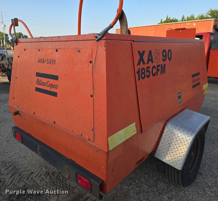 image for item EM8119 1999 Atlas Corp XAS90 air compressor