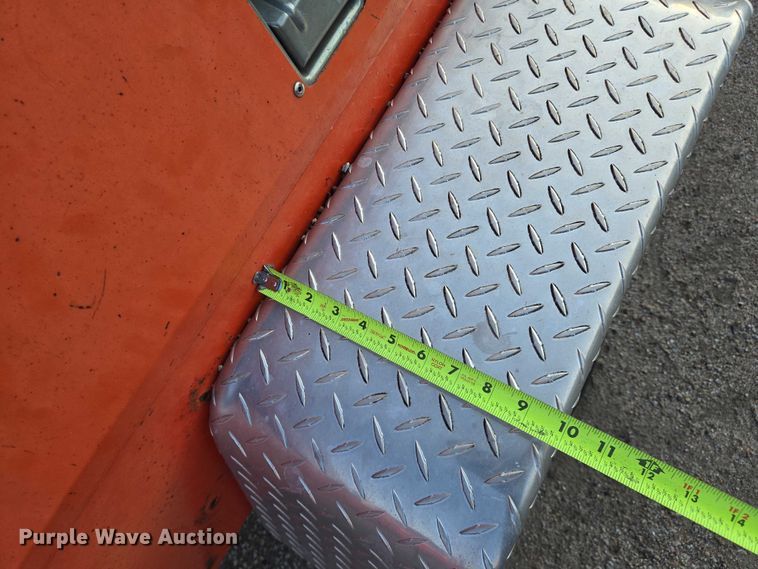 image for item EM8119 1999 Atlas Corp XAS90 air compressor