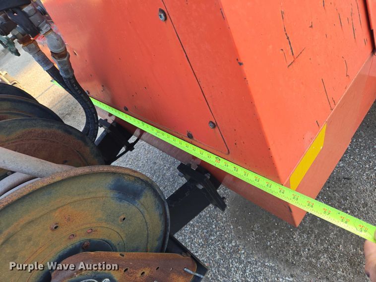 image for item EM8119 1999 Atlas Corp XAS90 air compressor