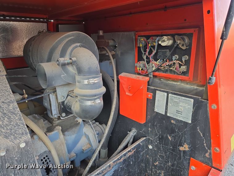 image for item EM8119 1999 Atlas Corp XAS90 air compressor