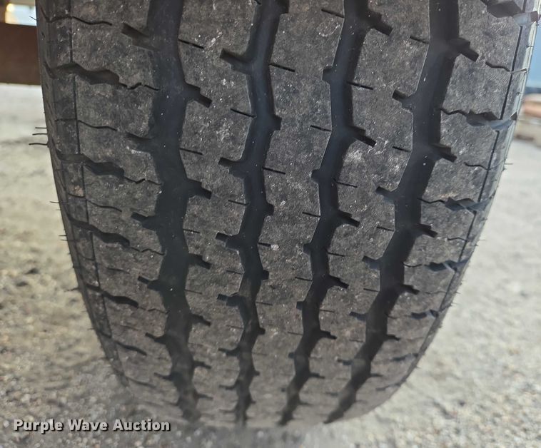 image for item EM8119 1999 Atlas Corp XAS90 air compressor