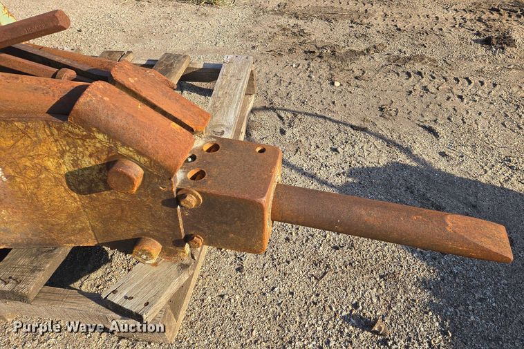 image for item EM8120 Kent breaker