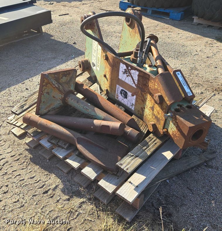 image for item EM8121 Kent KHB5G breaker