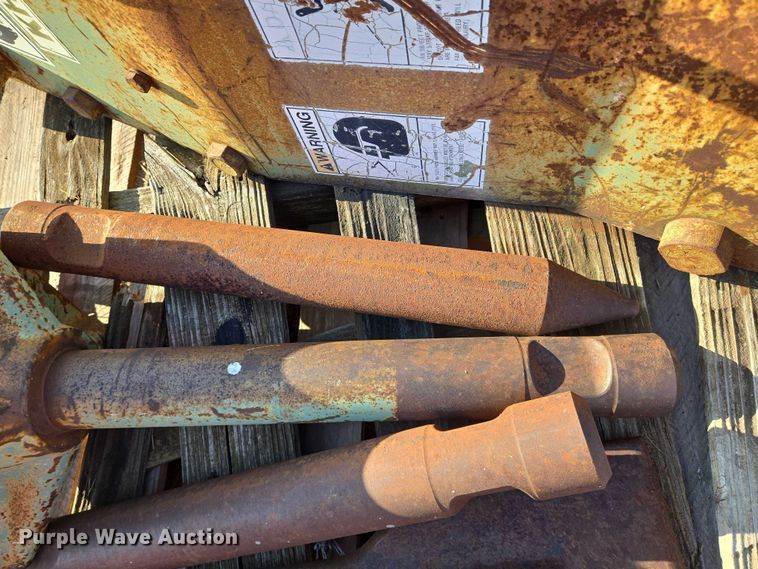 image for item EM8121 Kent KHB5G breaker