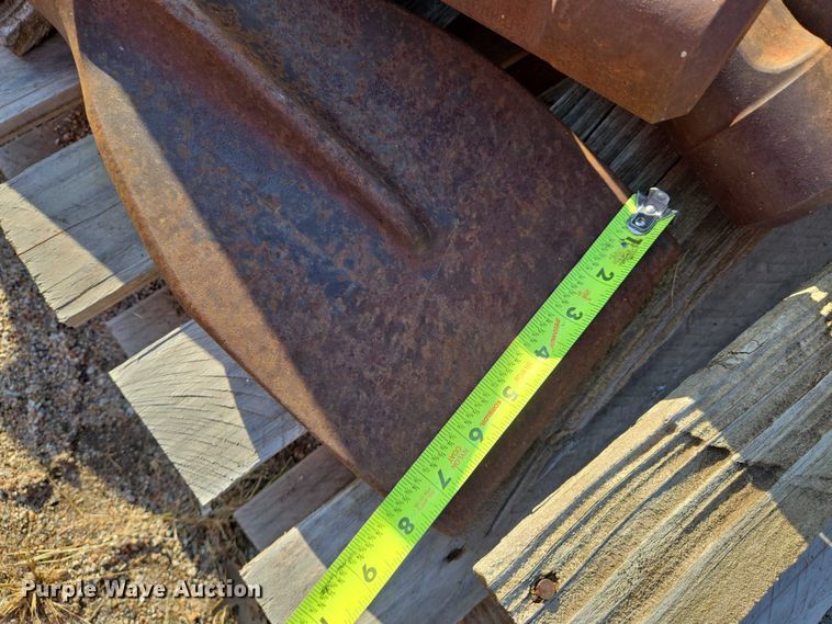 image for item EM8121 Kent KHB5G breaker