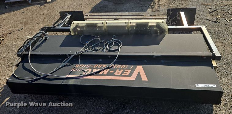 image for item EM8122 Ver-Mac message board