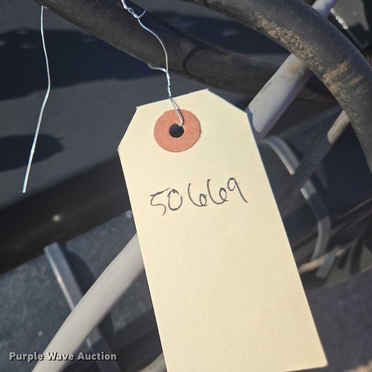 image for item EM8122 Ver-Mac message board