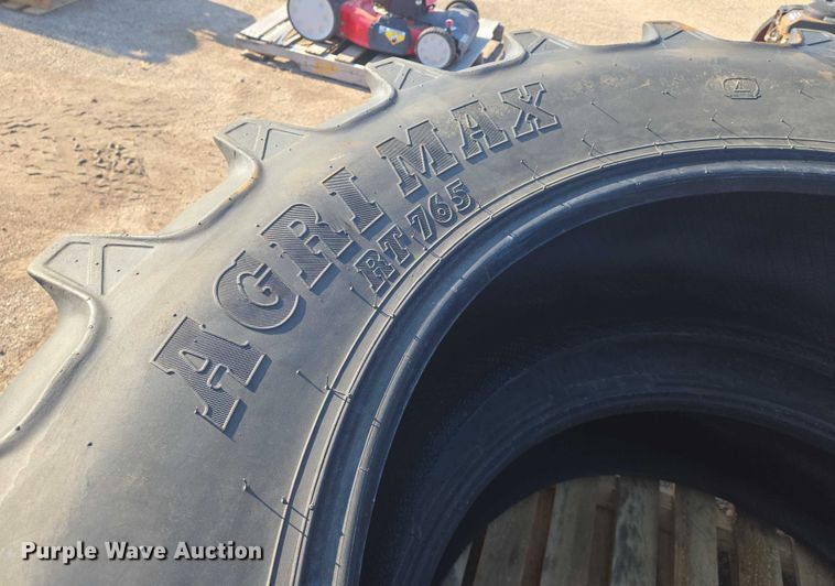 image for item EM8127 (2) BKT Agri Max RT765 480/70R38 tires