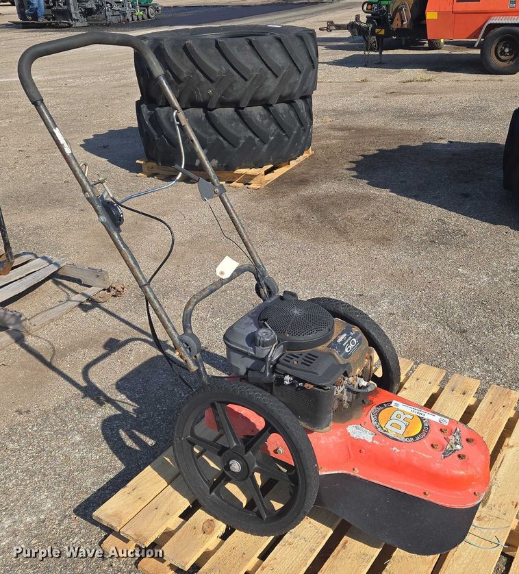 image for item EM8131 Professional Power string trimmer