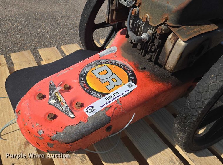 image for item EM8131 Professional Power string trimmer