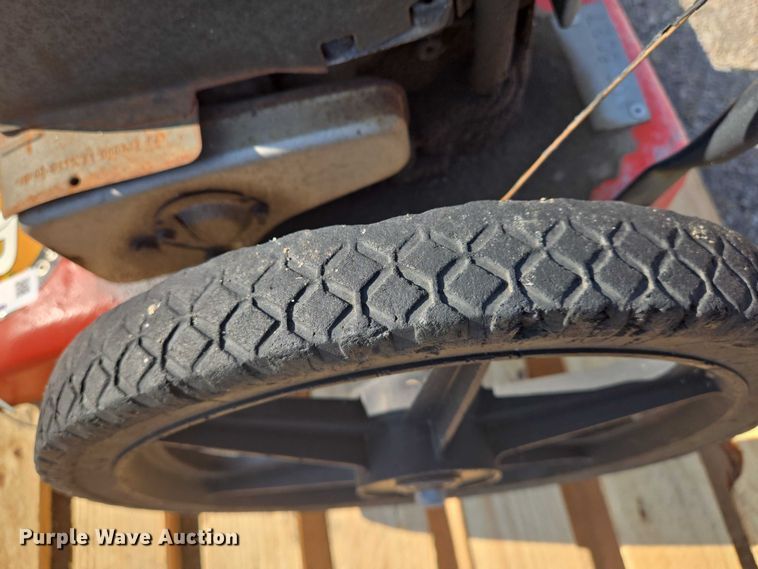 image for item EM8131 Professional Power string trimmer