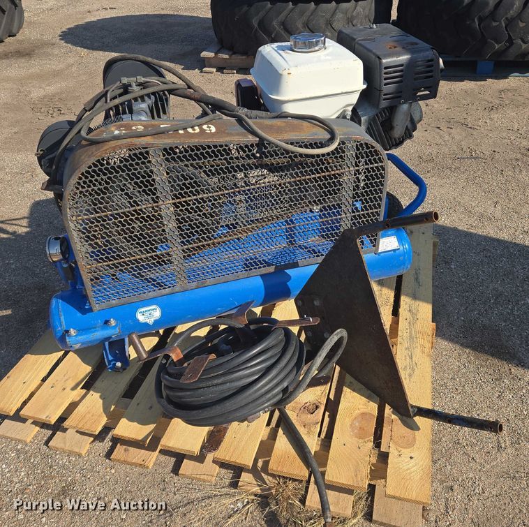 image for item EM8133 2009 Puma PUK-6008DG air compressor