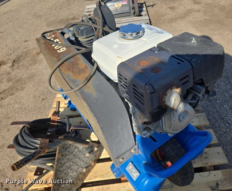 image for item EM8133 2009 Puma PUK-6008DG air compressor