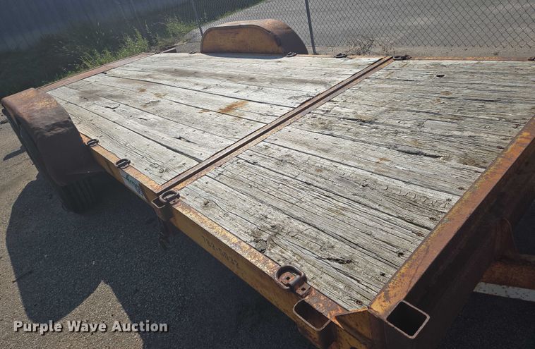 image for item EM8137 2003 Fastline tilt deck equipment trailer