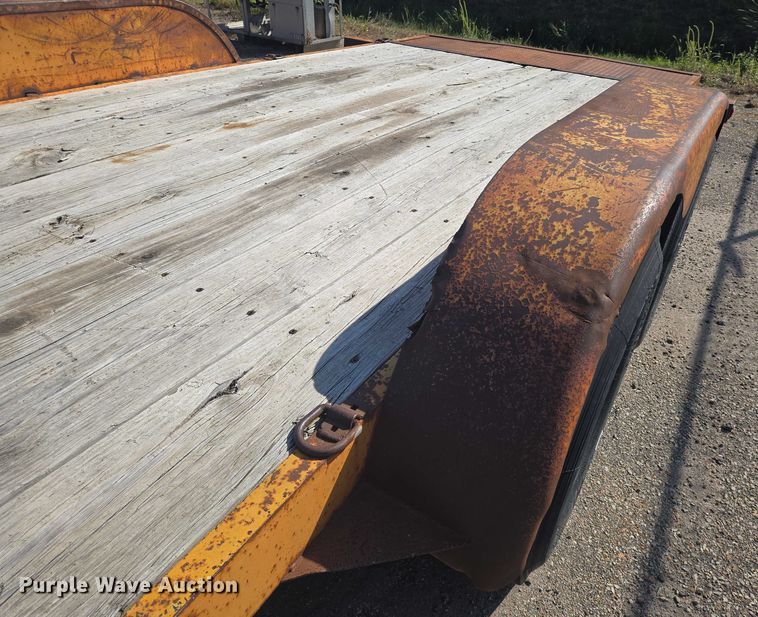 image for item EM8137 2003 Fastline tilt deck equipment trailer