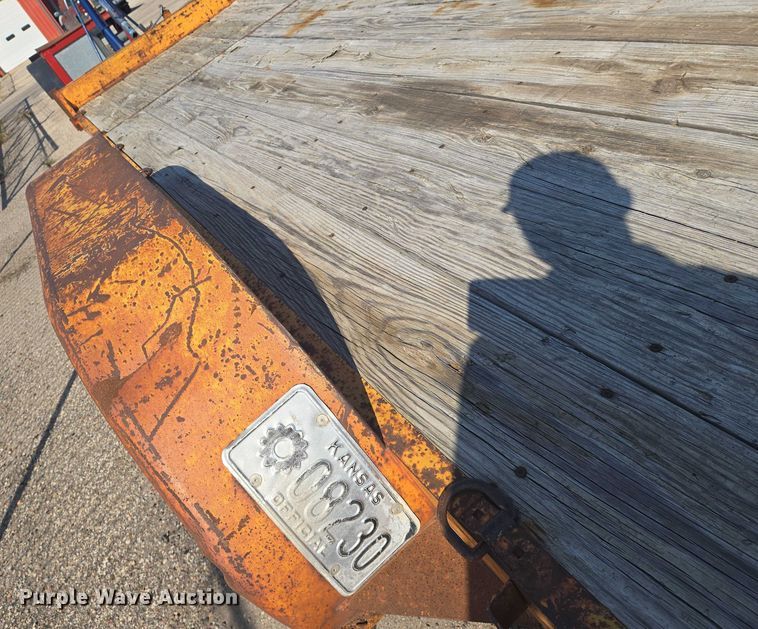 image for item EM8137 2003 Fastline tilt deck equipment trailer