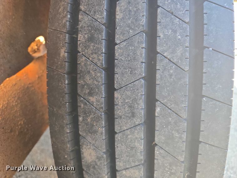 image for item EM8137 2003 Fastline tilt deck equipment trailer