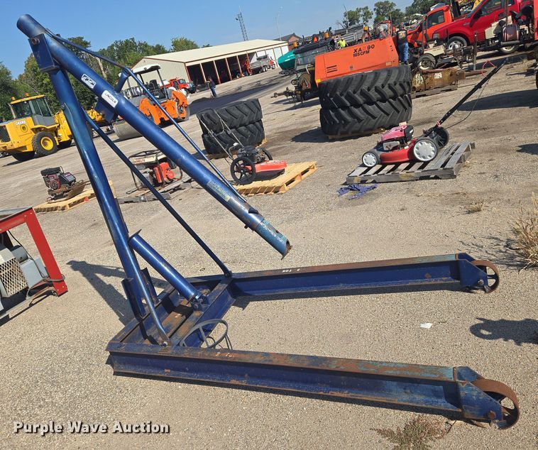 image for item EM8138 Lincoln 9380 engine hoist