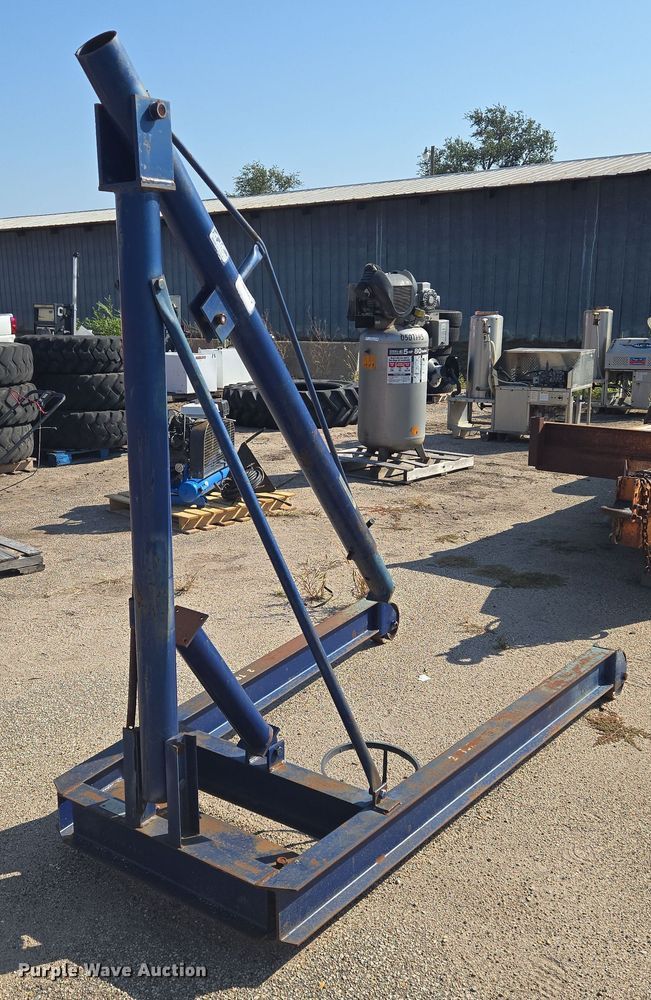 image for item EM8138 Lincoln 9380 engine hoist