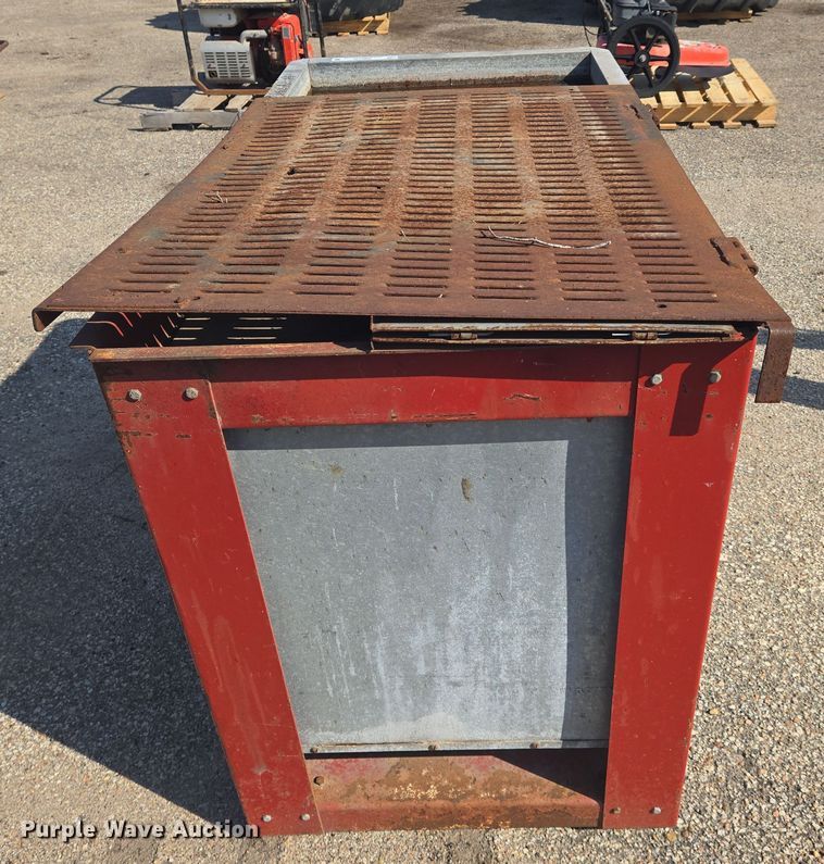 image for item EM8139 Doerr welding table