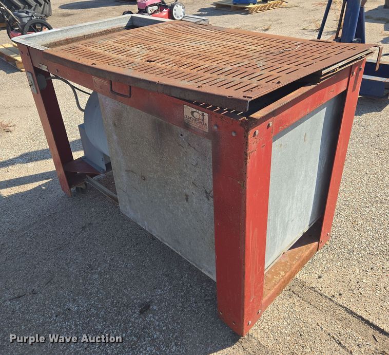 image for item EM8139 Doerr welding table