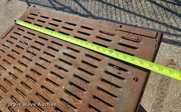 image for item EM8139 Doerr welding table