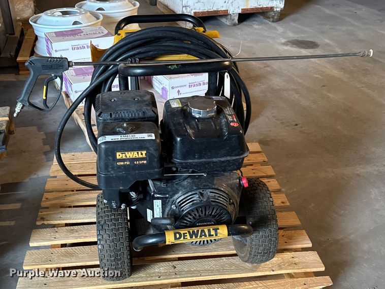 image for item EM8140 DeWalt DXPW4240 pressure washer