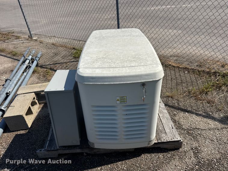 image for item EN8712 Generac G0062450 generator