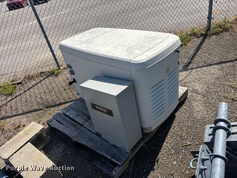 image for item EN8712 Generac G0062450 generator
