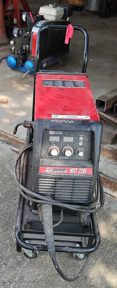image for item EO4662 Victor Firepower MST220i welder