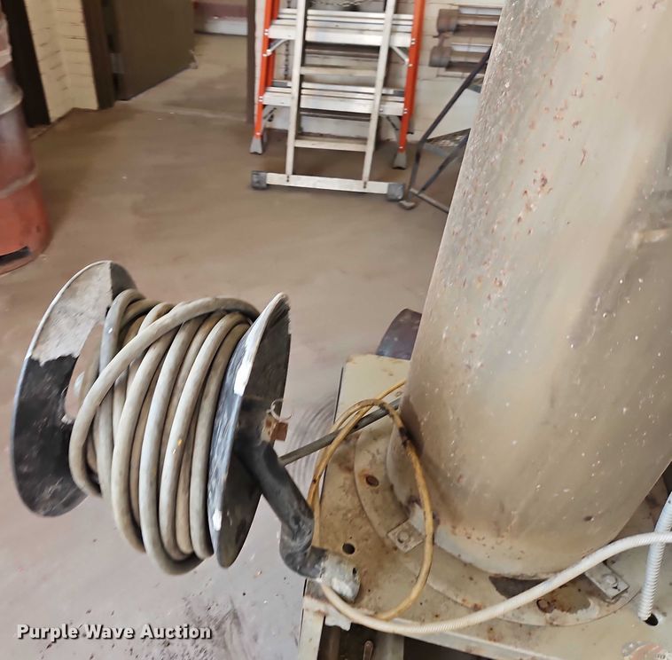 image for item EO4663 Alkota 4201AEUL pressure washer