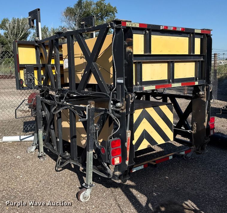 image for item EP0604 Trinity 180 TMA crash attenuator