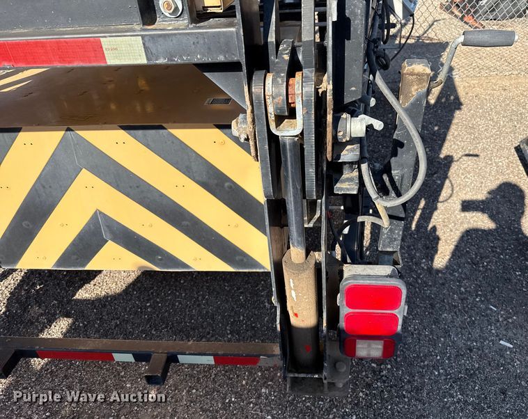 image for item EP0604 Trinity 180 TMA crash attenuator