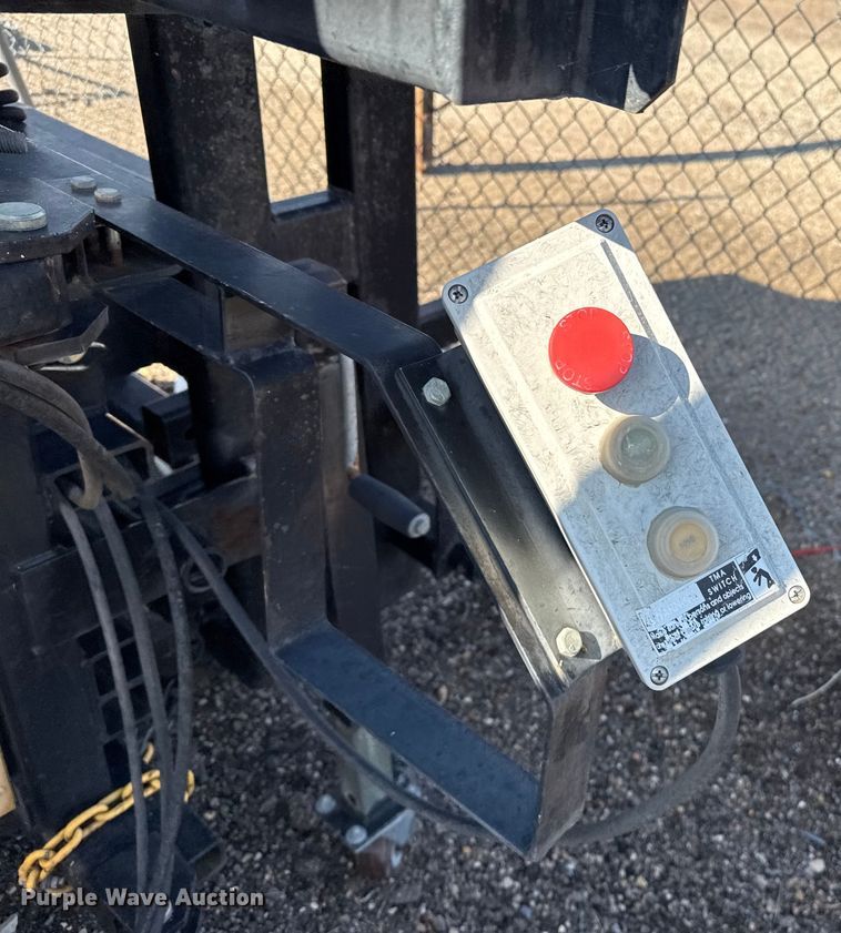 image for item EP0604 Trinity 180 TMA crash attenuator