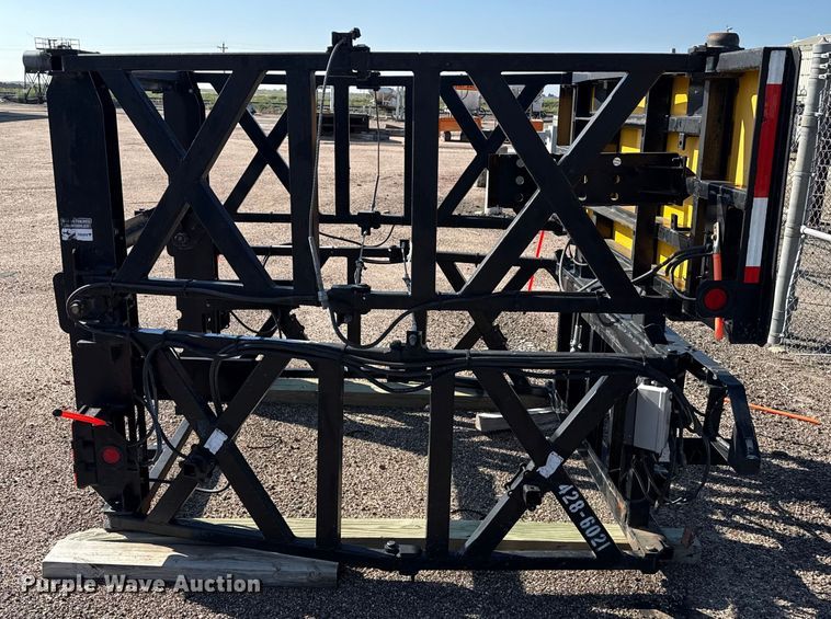 image for item EP0605 2011 Trinity TMA 9182 crash attenuator