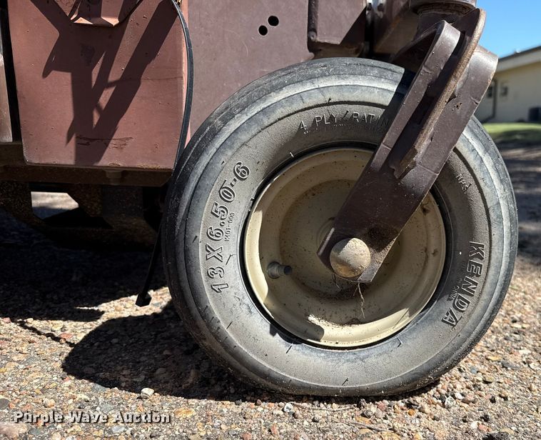 image for item EP0606 Grasshopper 616 ZTR lawn mower