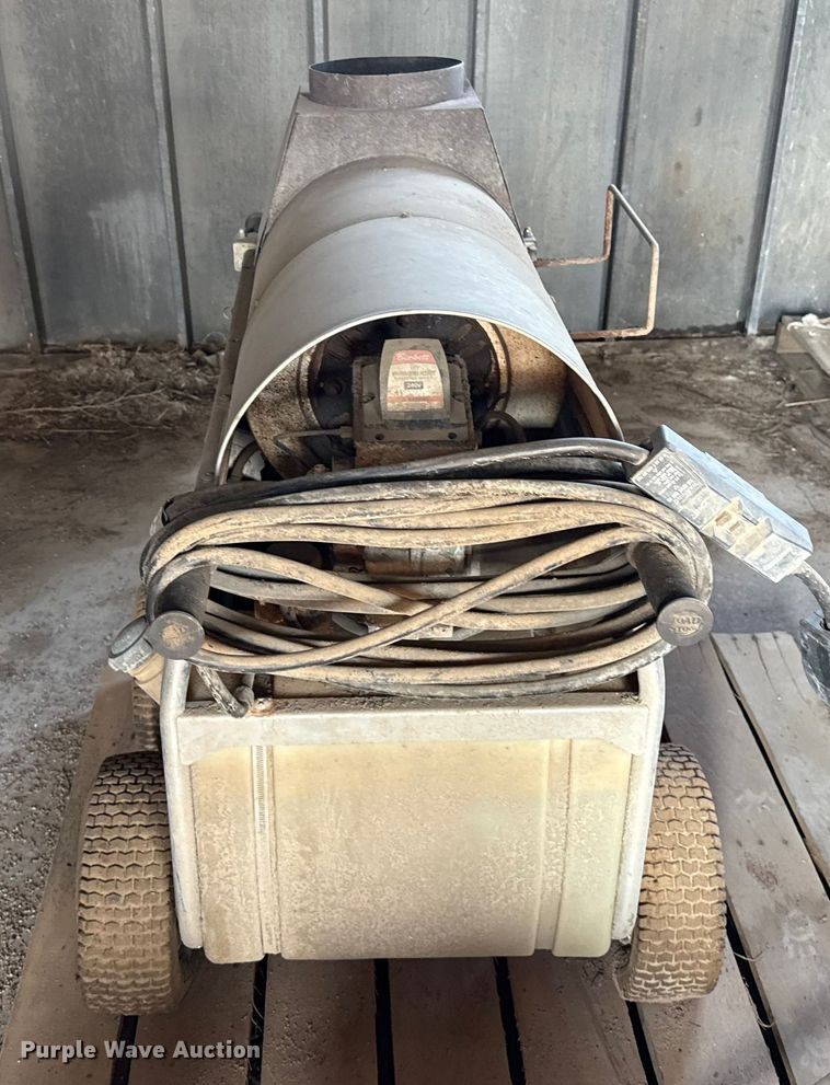 image for item EP0610 Hydro Tek HD20004E2G pressure washer